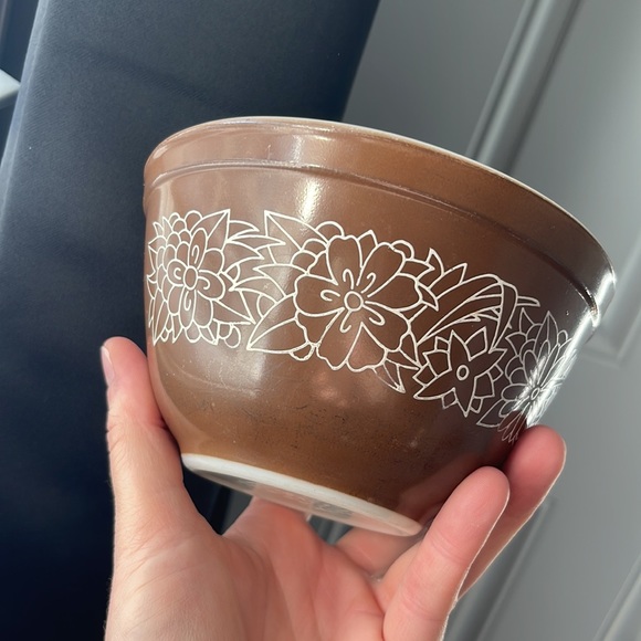 Vintage Pyrex Woodland Brown bowl 401 750mL - Picture 5 of 5